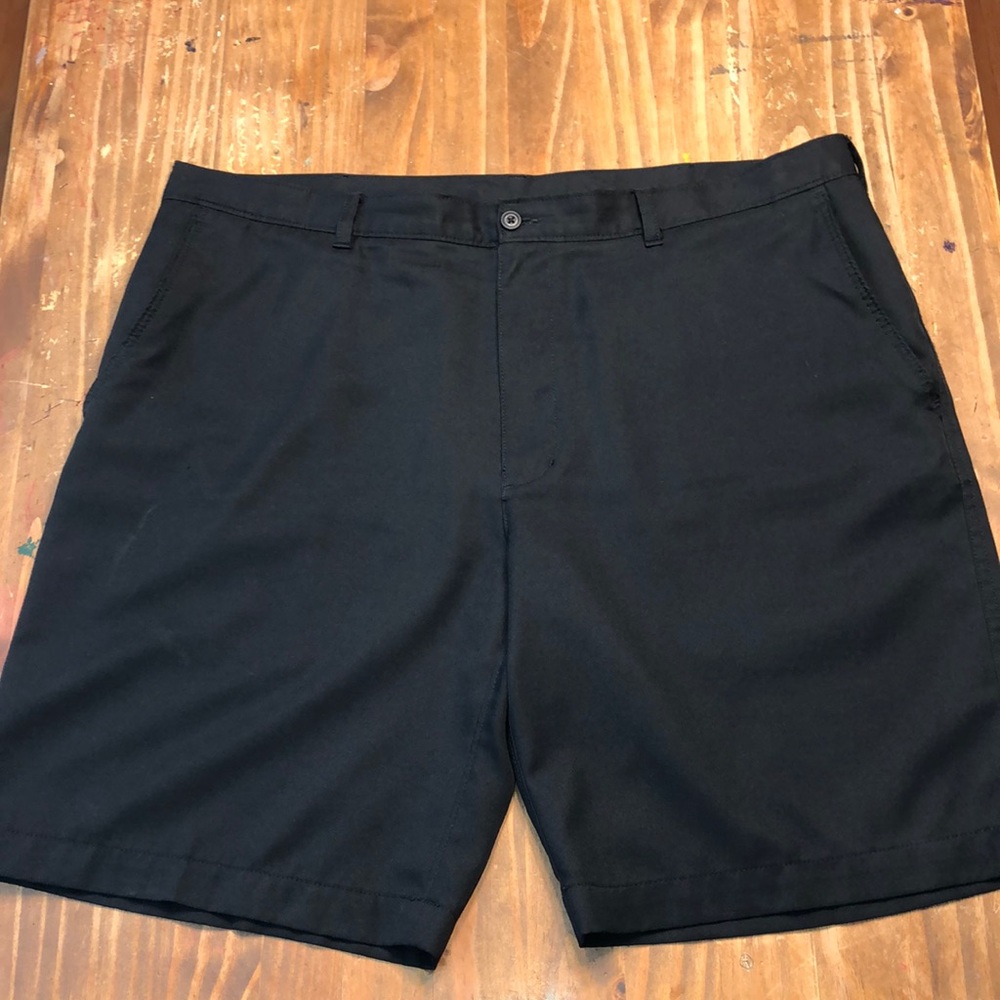Men’s Black Golf Shorts